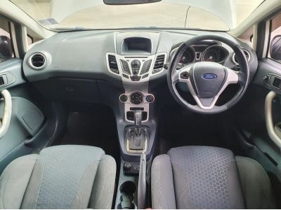 Ford Fiesta 1.6 Trend auto รูปที่ 8